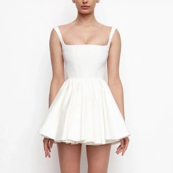 NWT Silvia Astore Annie dress in white - Picture 3 of 10